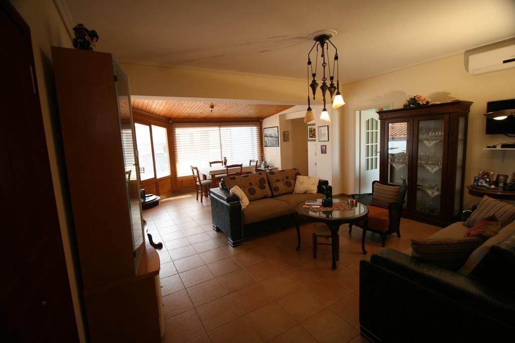 Chalkida Apartments Esterno foto